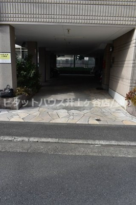 【駐車場】 | la porte