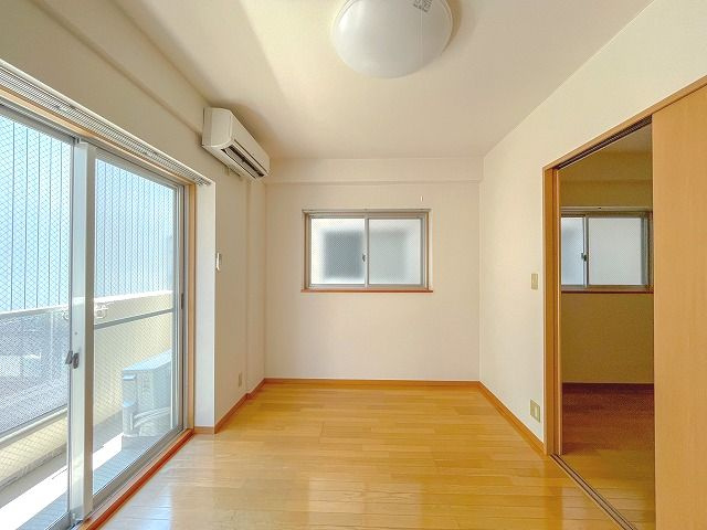 PERLA南川添Ⅱの洋室|広々とした洋室です