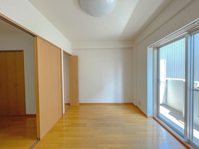 PERLA南川添Ⅱの洋室|コンパクトで使いやすい洋室です