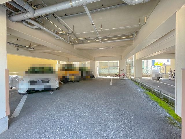 PERLA南川添Ⅱの駐車場|駐車場があるので、車を買う予定の方も安心です