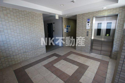 【ロビー】 | ルミエール・フジ（荒本賃貸） | 建物の内部です