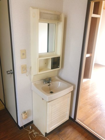 Twin Court Ｂの独立洗面台