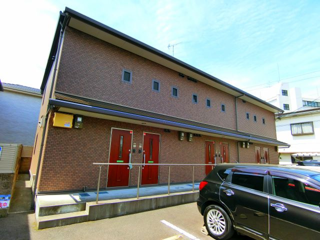 クレストコートＢ棟の外観