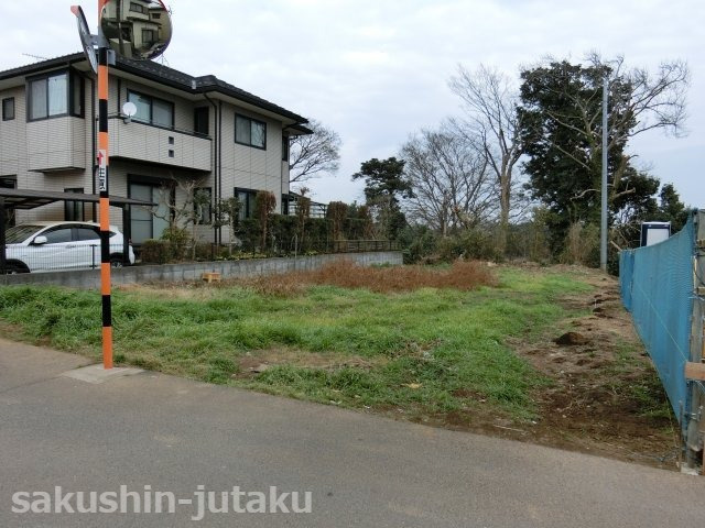 長作町　売地の外観|長作町　売地　大型８３坪　間口は１１．２ｍ　公道面　更地につき即建築可　建築条件なし　