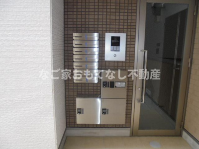 【エントランス】 | CREST浄心 | CREST浄心　お問合せはなご家おもてなし不動産へ。