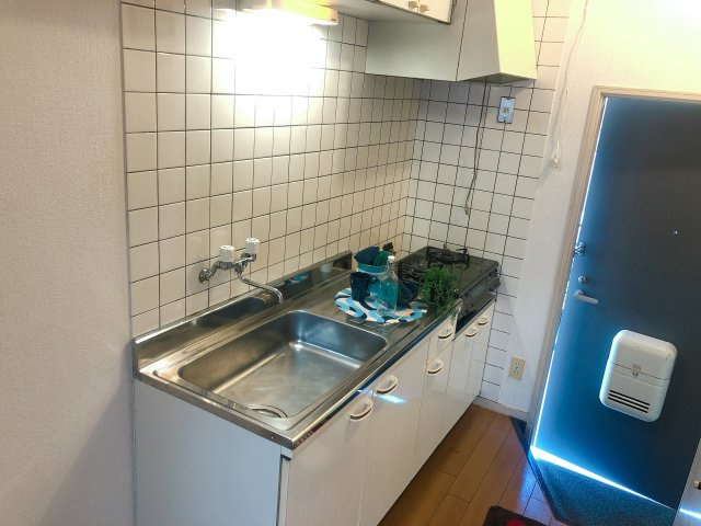 栗真ハイマートエクセル　A棟のキッチン