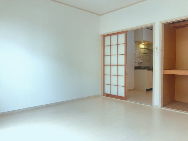 栗真ハイマートエクセル　A棟の居間・リビング