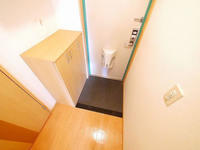 ＣＨＥＲＲＹ　ＨＯＵＳＥ（チェリーハウス）の玄関