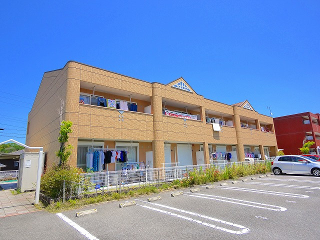 ＣＨＥＲＲＹ　ＨＯＵＳＥ（チェリーハウス）の外観|外観もきれいです