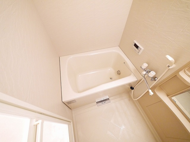 ＣＨＥＲＲＹ　ＨＯＵＳＥ（チェリーハウス）の浴室