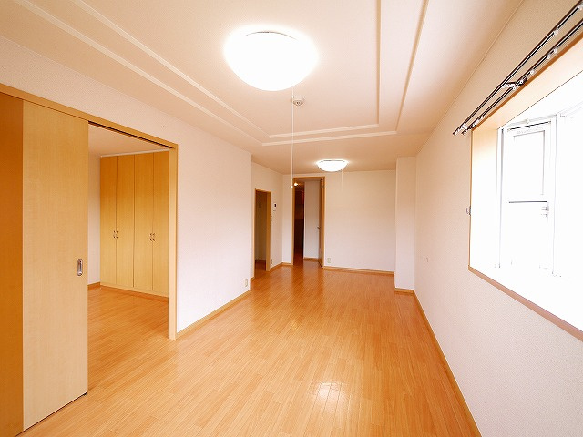 ＣＨＥＲＲＹ　ＨＯＵＳＥ（チェリーハウス）の居間・リビング