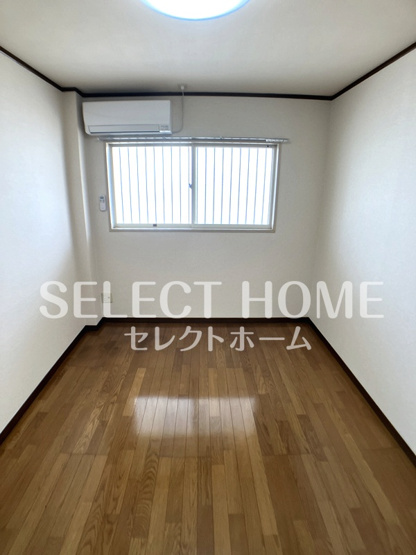 【寝室】 | Ｓｕｒｐｌｕｓ　Ｔｗｏ　Ｉｃｈｉｋａｗａ　Ｂ | 使い勝手のいい寝室です