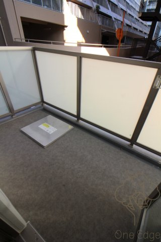 Dimus新大阪のバルコニー