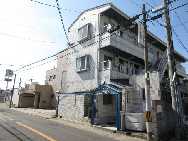 【外観】 | ラフィーネ1号館