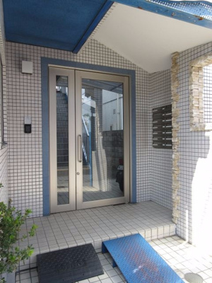 【エントランス】 | ラフィーネ1号館