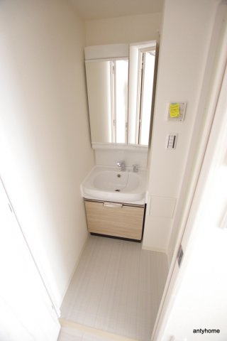 プレサンス京町堀　仲介手数料無料の洗面所