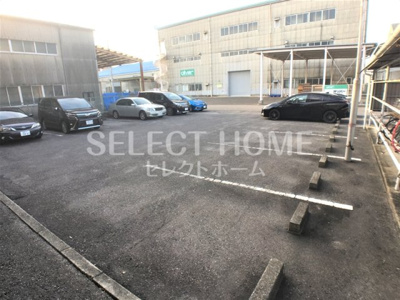 【駐車場】 | サンライズ内田 | 駐車場完備です