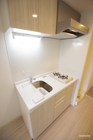 エステムコート新大阪14アイシー　仲介手数料無料のキッチン
