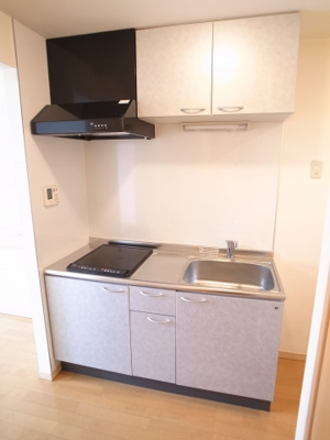 【キッチン】 | レジデンスさむかわ | オール電化！　なので2口ＩＨクッキングヒーター