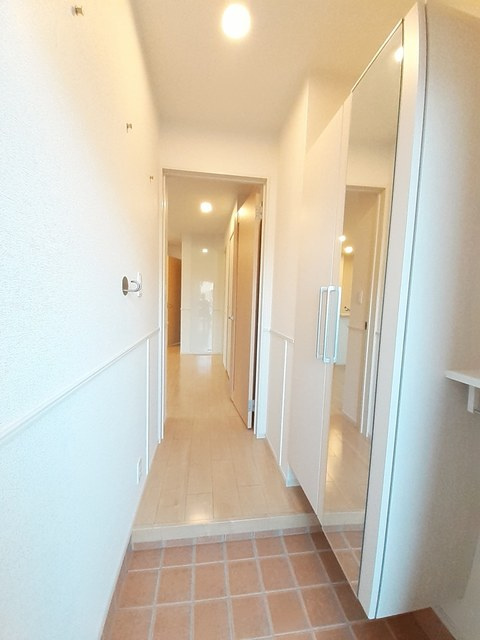 アジュール　Ａの玄関