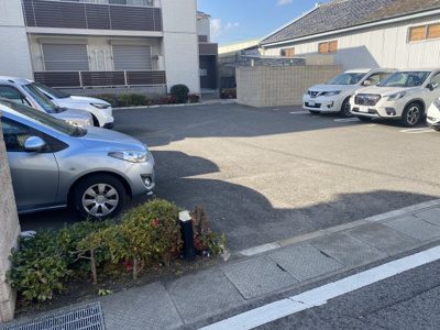 【駐車場】 | シャーメゾン宝亀
