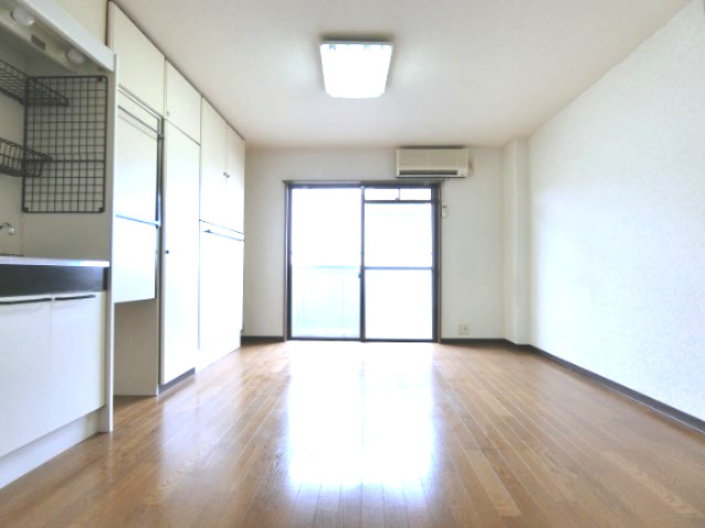 ポプリオンガーデンの居間・リビング