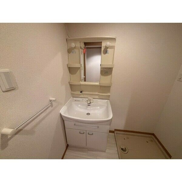 ヴィオラ・トゥールの洗面所