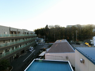 【展望】 | バルコニーからの眺望です♪4階にあるので人目が気にならないのが嬉しいですよね☆