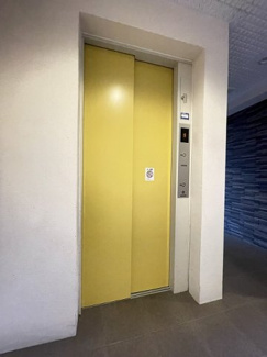 【その他共用部分】 | 4階までエレベーターでラクラク上がれます♪疲れた時や荷物の多いときにもエレベーターは嬉しい☆