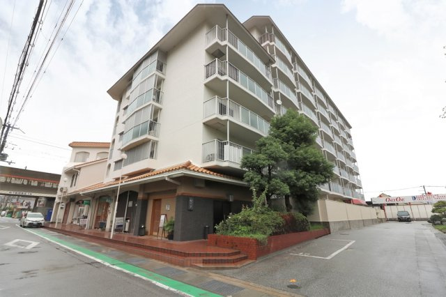 西宮市寿町の中古マンションの外観