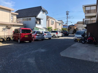 【駐車場】 | いつでも目の届く敷地内に駐車場があります♪荷物がかさばりがちなお買物にも、敷地内駐車場があると便利ですよね☆