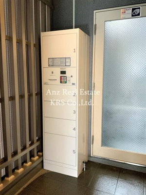 【その他共用部分】 | メゾンキコー靱本町 | 大切な荷物の受け取りに便利な宅配ボックス設置！