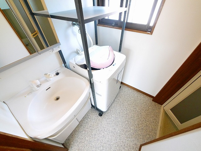 南田原町平屋の洗面所