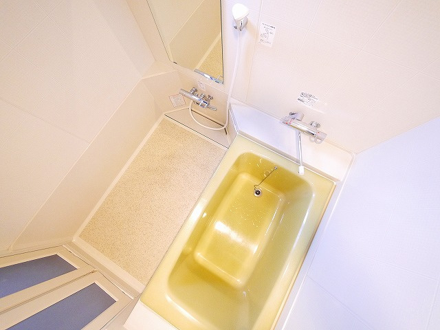 南田原町平屋の浴室