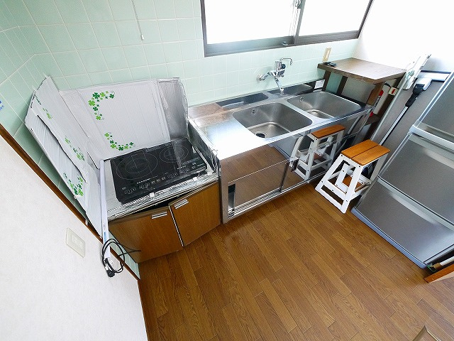 南田原町平屋のキッチン