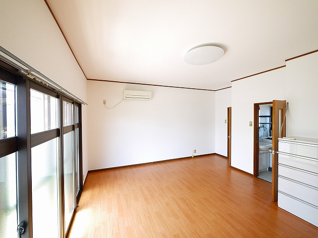 南田原町平屋の寝室