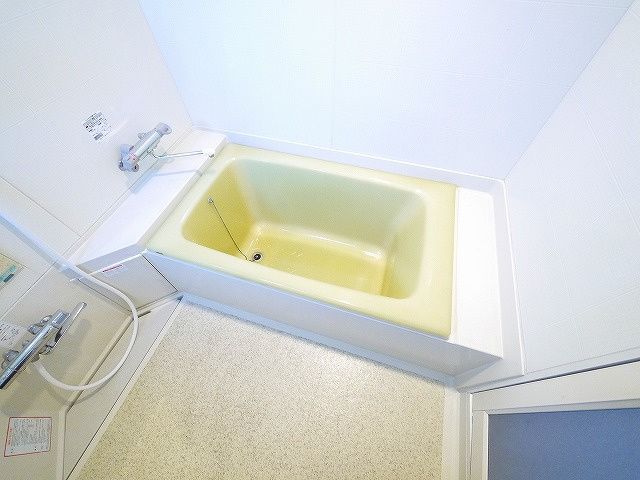 南田原町平屋の浴室