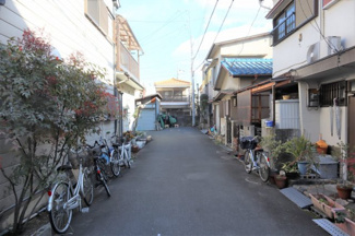 【前面道路含む現地写真】