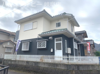 【外観】 | 岐阜市岩井3丁目　中古住宅　リフォーム工事完了　駐車場2台可能　2年間の瑕疵保険付き　住宅ローン控除対象物件