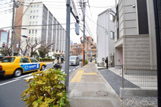 【前面道路含む現地写真】 | 現地見学や資料請求などお気軽にお問合せ下さい。
◎周辺環境とあわせて現地もご案内致します。