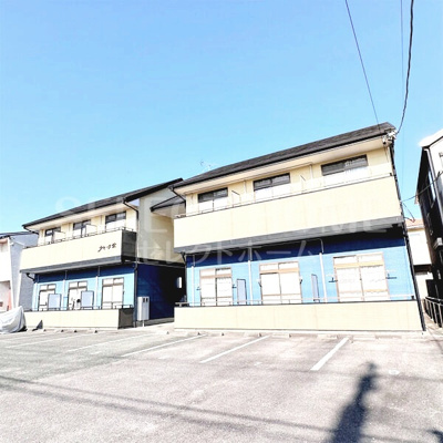 【駐車場】 | ラセーヌ栄 | 車をお持ちの方に嬉しい駐車場付きの物件です