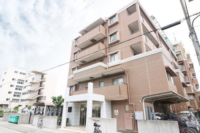 西宮市南甲子園３丁目の中古マンションの外観