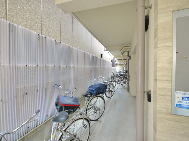 アイリスハイツ8号館のその他共用部分|駐輪場