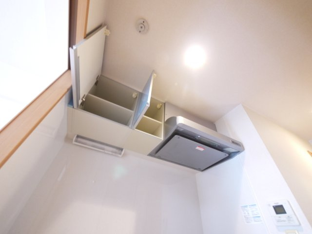 アイリスハイツ8号館のキッチン|きれいなキッチンです