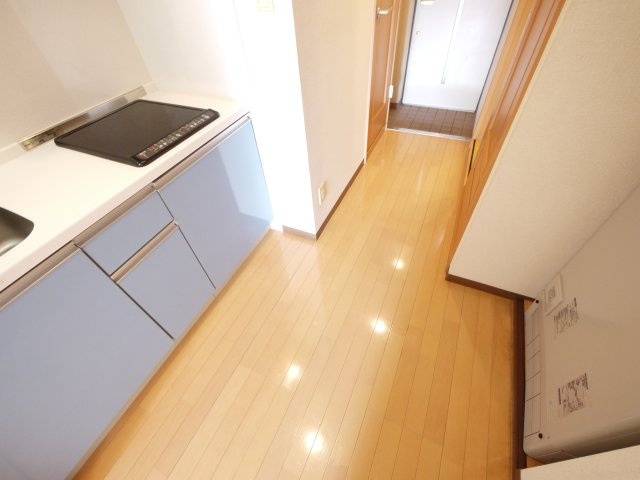 アイリスハイツ8号館のキッチン|使いやすいキッチンです