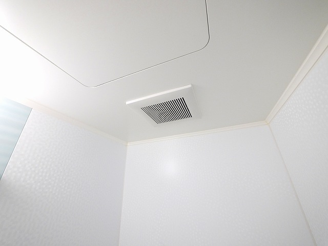 アイリスハイツ8号館の浴室|お風呂で日々の疲れを落としましょう