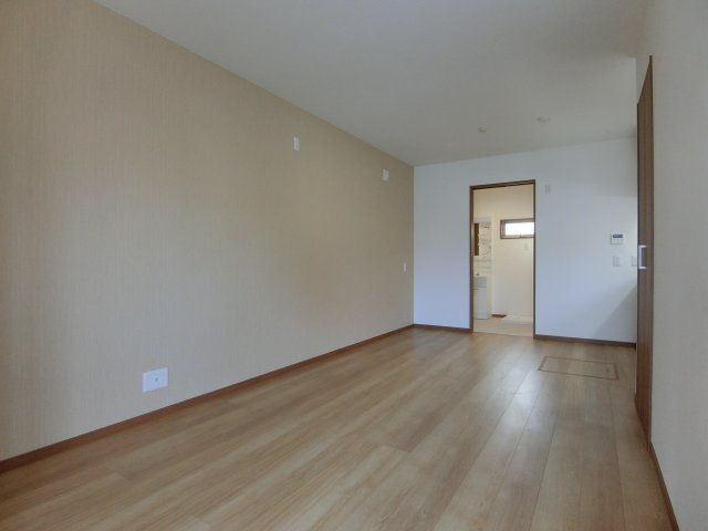 【居間・リビング】 | 百舌鳥赤畑町3丁　戸建賃貸