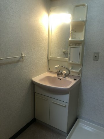 ベルカルムSの洗面所