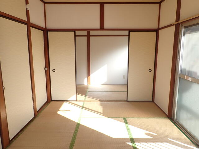 西側窓からの写真。