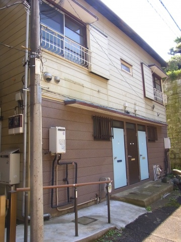 【 貸主 】横浜市西区西戸部町１丁目（ボルケンホフ）